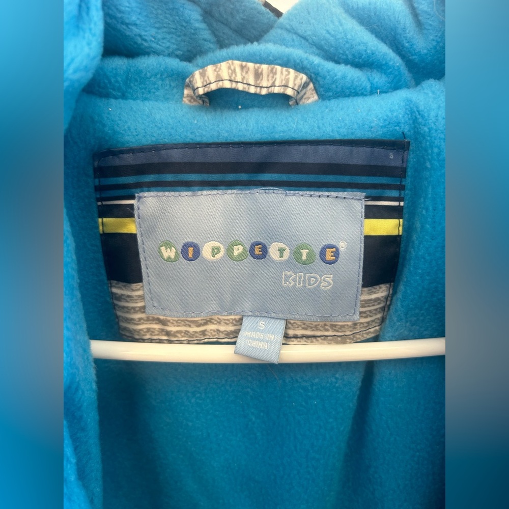 Snow jacket - Picture 2 of 5